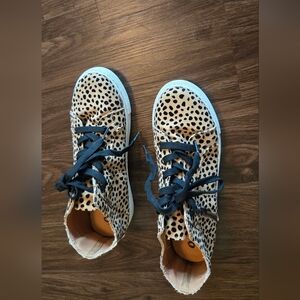 Outwoods Leopard Print High-Top Sneakers